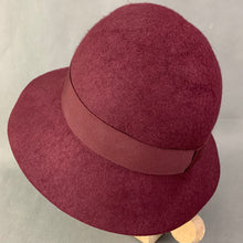 Load image into Gallery viewer, STELLA McCARTNEY Ladies Burgundy WOOL FELT CLOCHE HAT - Size 57
