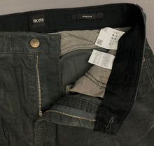 Load image into Gallery viewer, HUGO BOSS MAINE JEANS - Grey Corduroy - Mens Size Waist 33&quot; - Leg 32&quot;
