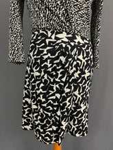 Load image into Gallery viewer, DIANE von FURSTENBERG MELODI DRESS - Women&#39;s Size US 6 - UK 8 DVF
